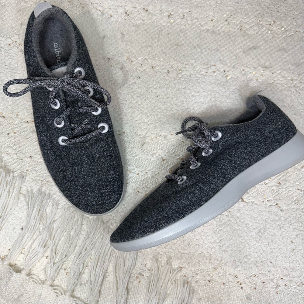 Allbirds dark gray Merino wool runners/sneakers size 10
